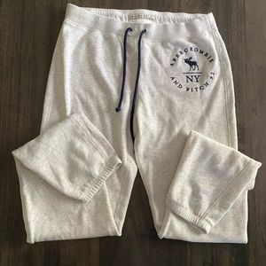 Abercrombie & Fitch ash gray sweatpants